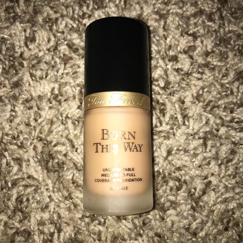 Too Faced Born This Way foundation
